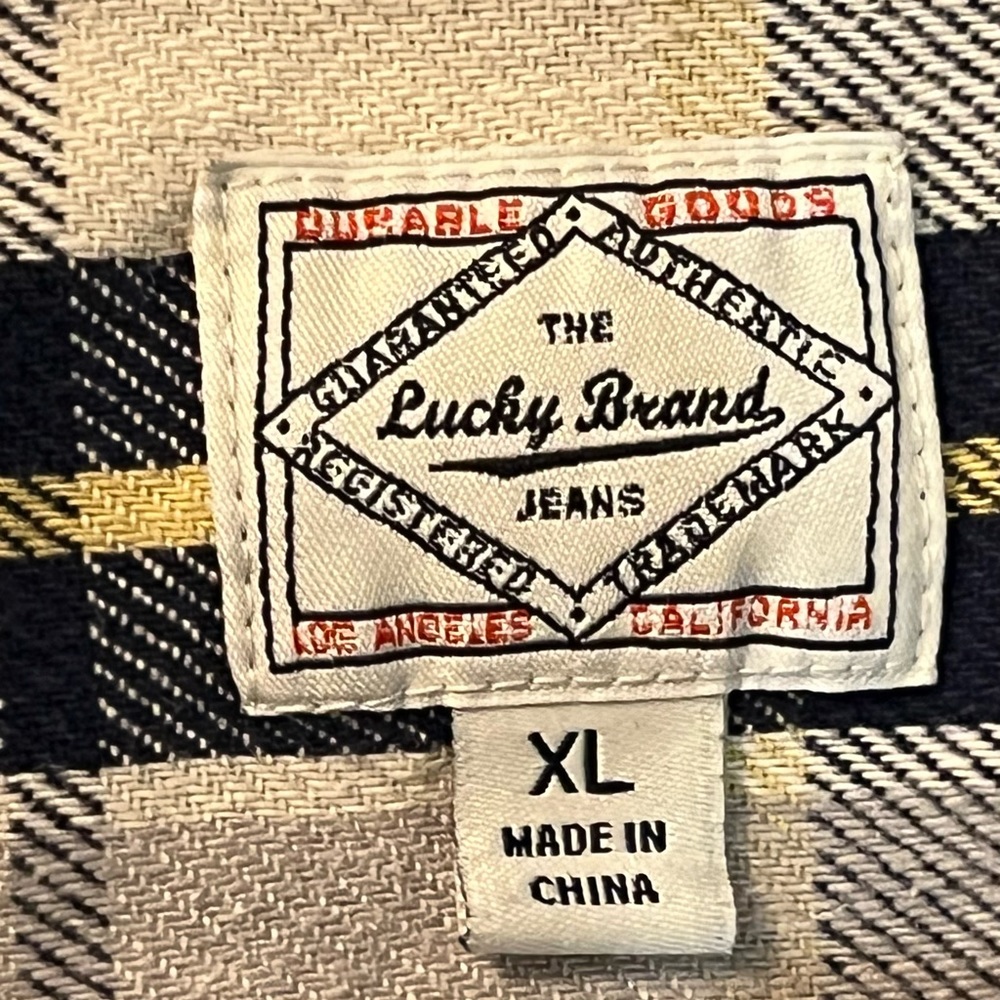 Lucky Brand men’s flannel XL button down - Picture 3 of 4